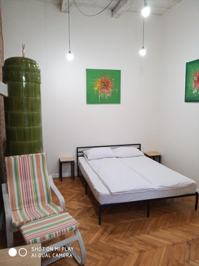 Gogol 14 Апартаменти В Історичному Центрі Міста Użhorod Zewnętrze zdjęcie
